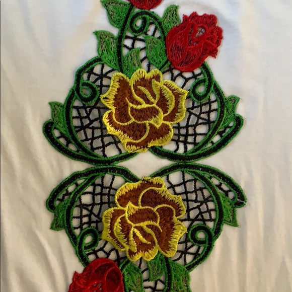 Embroidered tee - Picture 2 of 3